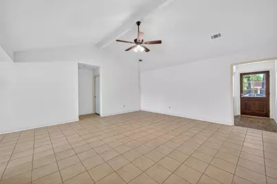 8511 Collingsdale Road, La Porte, TX 77571 - Photo 11