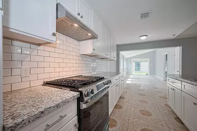 10659 Hazelhurst Drive, Houston, TX 77043 - Photo 13