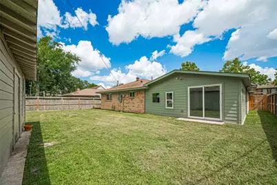 10659 Hazelhurst Drive, Houston, TX 77043 - Photo 33