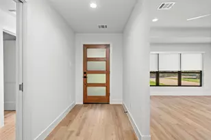9606 Pine Lake Dr, Houston, TX 77055 - Photo 5