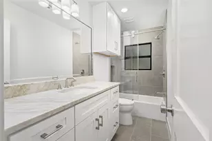9606 Pine Lake Dr, Houston, TX 77055 - Photo 23