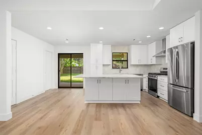 9606 Pine Lake Drive, Houston, TX 77055 - Photo 7