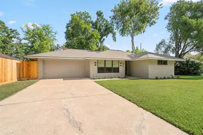 9606 Pine Lake Drive, Houston, TX 77055 - Photo 1