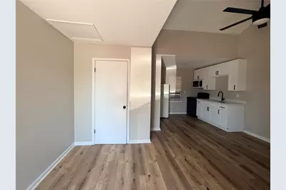 5025 Jefferson St #15, Houston, TX 77023 - Photo 3