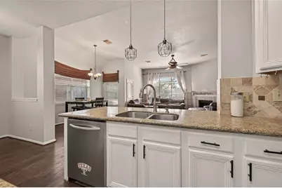 2902 Julie Ann Drive, Pearland, TX 77584 - Photo 11