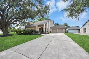 407 Hedgecroft Dr, El Lago, TX 77586 - Photo 3