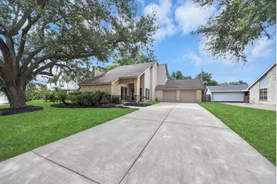 407 Hedgecroft Drive, El Lago, TX 77586 - Photo 3