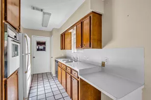 168 Greenleaf Ln, Conroe, TX 77304 - Photo 11
