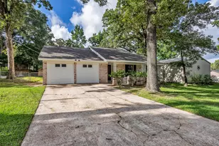 168 Greenleaf Ln, Conroe, TX 77304 - Photo 3