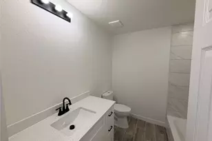 5842 Beldart St, Houston, TX 77033 - Photo 7