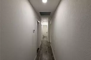 5842 Beldart St, Houston, TX 77033 - Photo 11