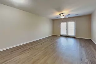 11814 E Galwan Cir, Houston, TX 77070 - Photo 5