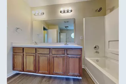 11814 E Galwan Circle, Houston, TX 77070 - Photo 17