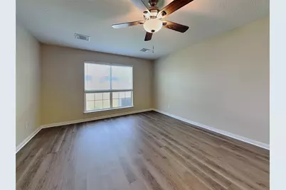 11814 E Galwan Circle, Houston, TX 77070 - Photo 7