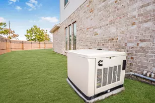 24034 Thornbird Cliff Wy, Katy, TX 77493 - Photo 3