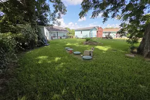 354 Sir Lancelot Dr N, Sargent, TX 77414 - Photo 5