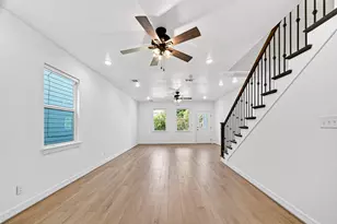 716 Zoe St, Houston, TX 77020 - Photo 9