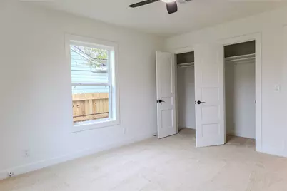 1203 17th Ave N, Texas City, TX 77590 - Photo 9