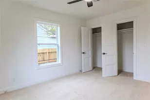 1203 17th Ave N, Texas City, TX 77590 - Photo 9