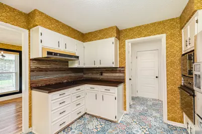 281 Crestview Drive, West Columbia, TX 77486 - Photo 17