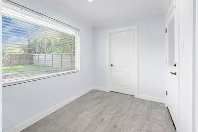 5623 Cerritos Drive, Houston, TX 77035 - Photo 9