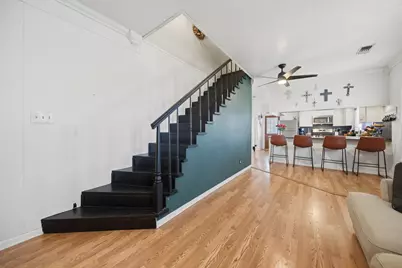 638 W Fisher Street, Bellville, TX 77418 - Photo 9