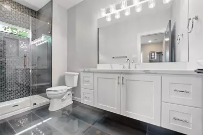 4719 Mallow Street #B, Houston, TX 77033 - Photo 21