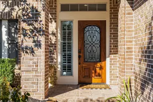 8833 Snowy Owl Loop, Missouri City, TX 77459 - Photo 3