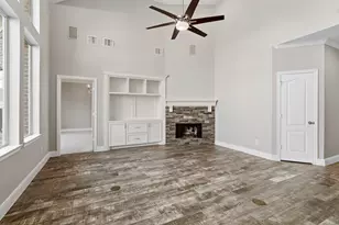 8833 Snowy Owl Loop, Missouri City, TX 77459 - Photo 9