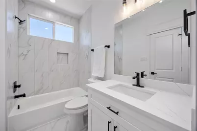 1941 Knoll Square Drive, Houston, TX 77080 - Photo 19