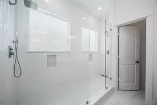 1941 Knoll Square Dr, Houston, TX 77080 - Photo 15