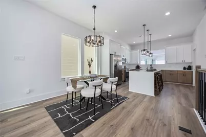 1941 Knoll Square Drive, Houston, TX 77080 - Photo 11