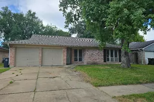 13630 Greenway Dr, Sugar Land, TX 77498 - Photo 1