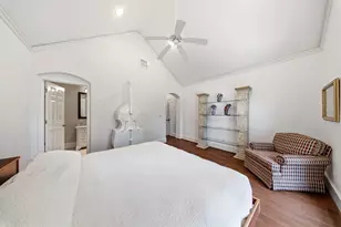 728 Crestbend Dr, Houston, TX 77042 - Photo 19