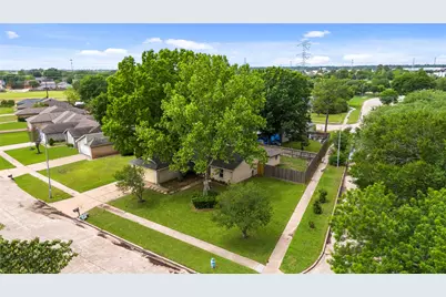 10502 Crescent Moon Drive, Houston, TX 77064 - Photo 3