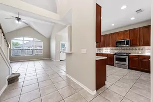2511 Sunlight Ln, Pearland, TX 77584 - Photo 9