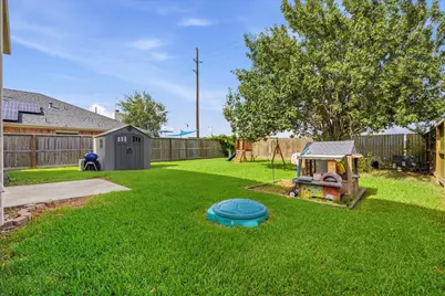 7910 Albatross Road, Baytown, TX 77523 - Photo 25