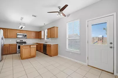 7910 Albatross Road, Baytown, TX 77523 - Photo 9