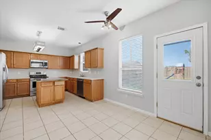7910 Albatross Rd, Baytown, TX 77523 - Photo 9