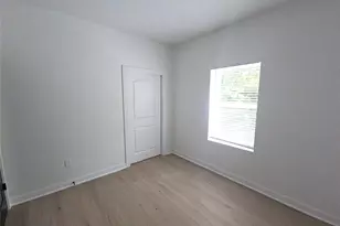 8101 Venus St, Houston, TX 77088 - Photo 15