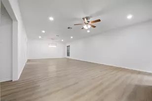 12903 Avenida Vaquero St, Houston, TX 77077 - Photo 9