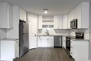 6121 Ridgemont St, Houston, TX 77087 - Photo 3
