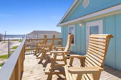 145 Howard Avenue, Surfside Beach, TX 77541 - Photo 9