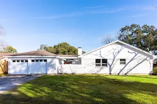 402 W Castle Harbour Dr, Friendswood, TX 77546 - Photo 39