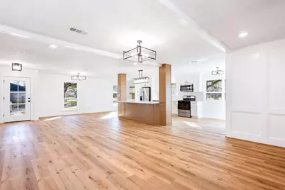 402 W Castle Harbour Drive, Friendswood, TX 77546 - Photo 15