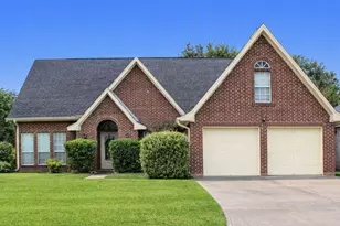 2186 Riverside Dr, West Columbia, TX 77486 - Photo 1