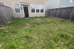 14318 Melody Glen Ln, Houston, TX 77014 - Photo 5