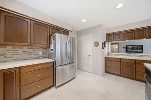 14919 Perthshire Rd, Houston, TX 77079 - Photo 9
