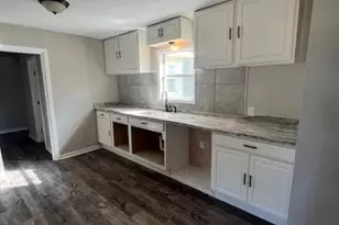 1013 W Spanish Camp Rd, Wharton, TX 77488 - Photo 5