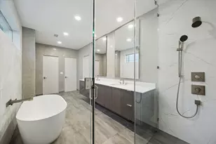 2129 Quenby St, Houston, TX 77005 - Photo 29